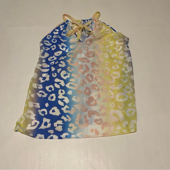 ⭐️ Bini floral top size small - Picture 6 of 6